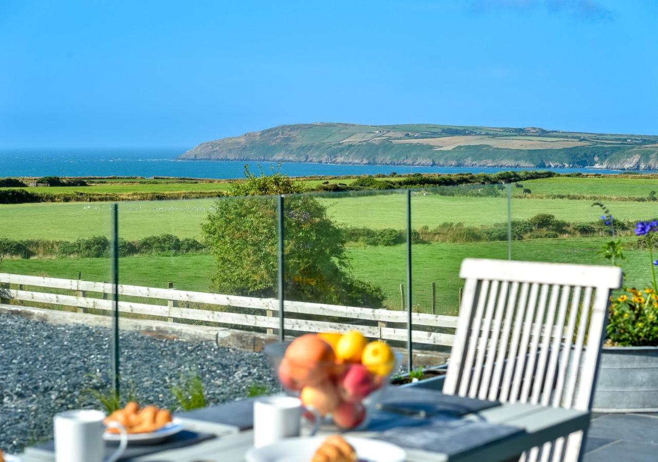 Villa Geufron House Aberdaron Esterno foto