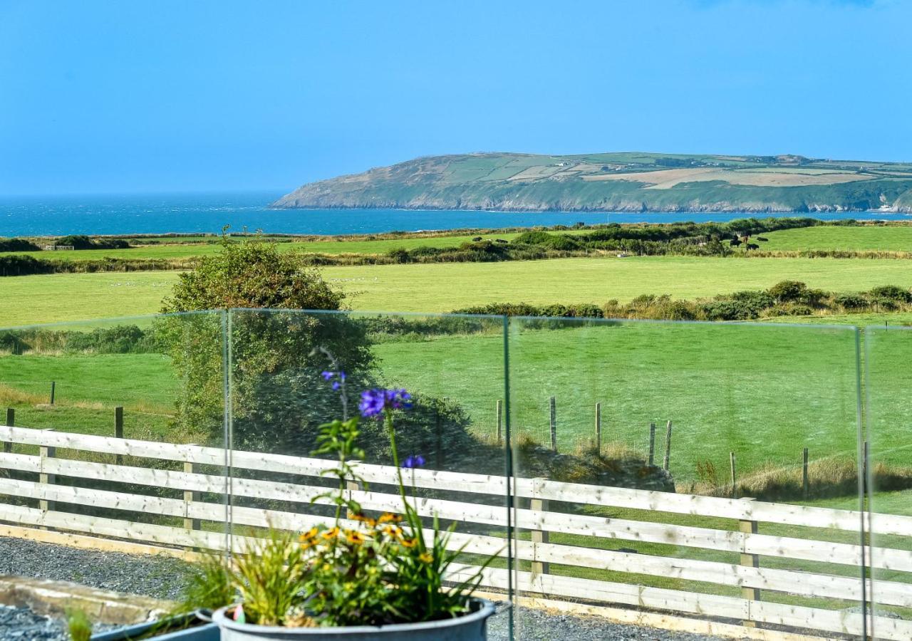 Villa Geufron House Aberdaron Esterno foto